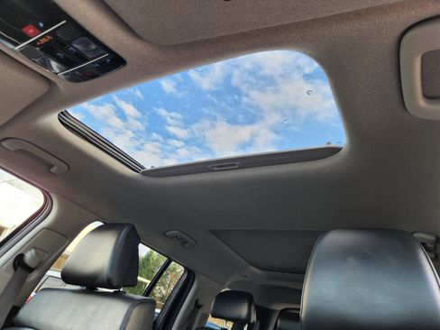 Used 2024 Hyundai Santa Fe Limited image 16