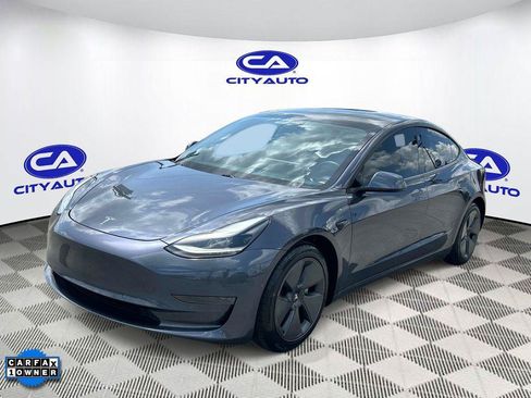 Used 2021 Tesla Model 3 Standard Range Plus RWD image 1