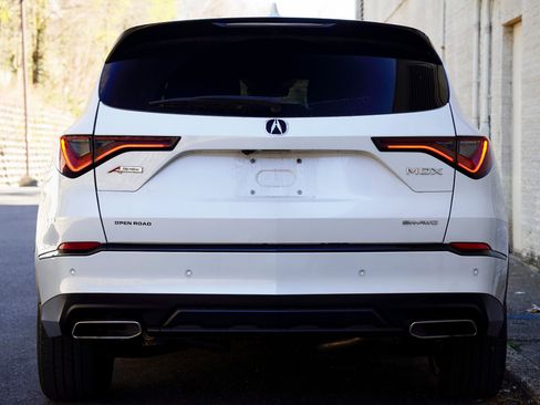 Used 2023 Acura MDX A-Spec AWD/4WD image 5