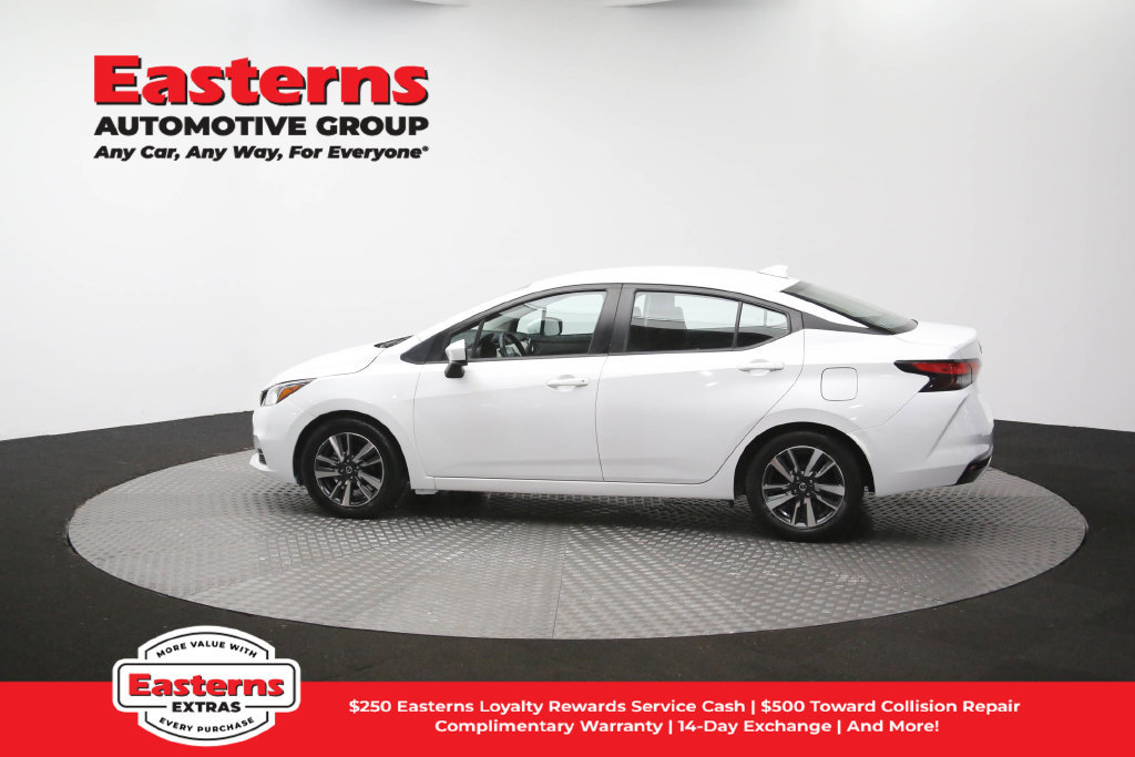 Used 2022 Nissan Versa SV FWD image 63
