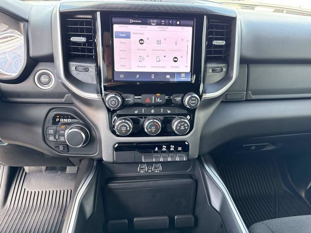 Used 2025 RAM 1500 Big Horn AWD/4WD image 22