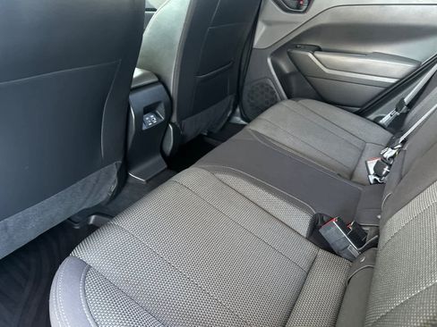 Used 2024 Subaru Crosstrek 2.0i Premium AWD/4WD image 4