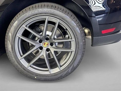Used 2026 Porsche Macan Turbo AWD/4WD image 24