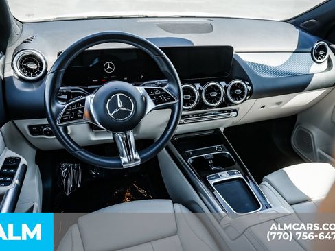 Used 2025 Mercedes-Benz GLA 250 4MATIC image 30