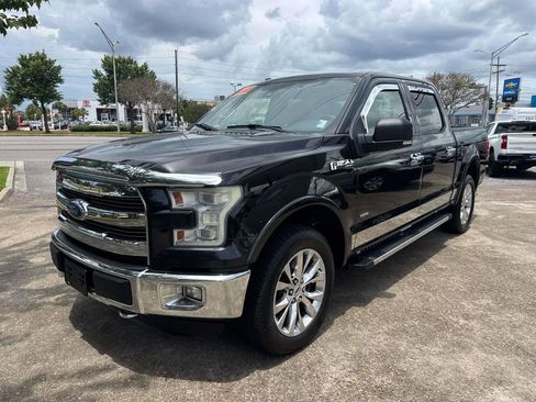 Used 2015 Ford F150 Lariat w/ Equipment Group 502A Luxury AWD/4WD image 3