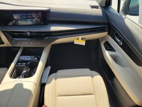 New 2026 Nissan Murano SV AWD/4WD image 18