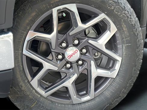 New 2026 GMC Sierra 1500 SLT image 2