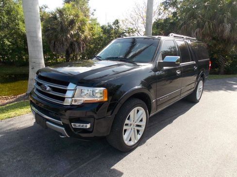 Used 2016 Ford Expedition EL Platinum image 3
