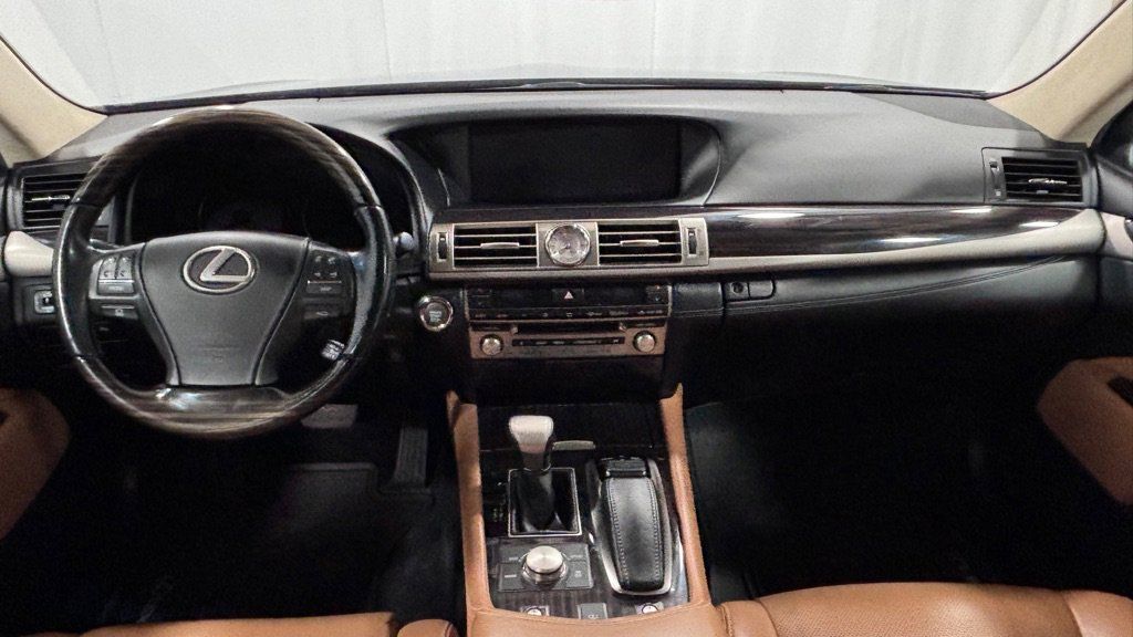 Used 2015 Lexus LS 460 L AWD/4WD image 10