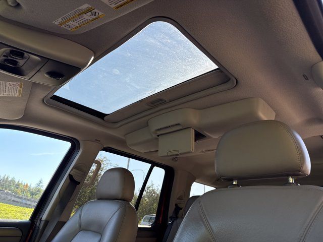 Used 2004 Ford Explorer XLT AWD/4WD image 16