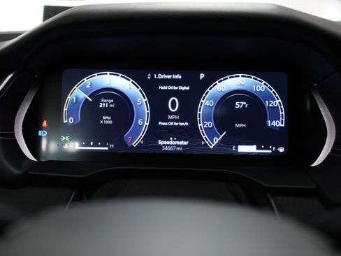 Used 2023 Jeep Grand Cherokee Laredo X image 22