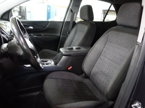 Used 2022 Chevrolet Equinox LT FWD image 11