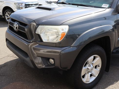 Used 2015 Toyota Tacoma PreRunner w/ TRD Sport Package image 6