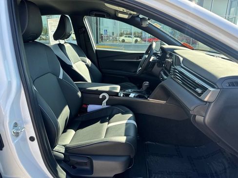 Used 2026 Toyota Camry SE FWD image 25