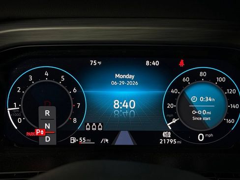 Used 2024 Volkswagen Atlas Cross Sport SE AWD/4WD image 15
