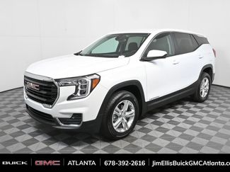 Used 2024 GMC Terrain SLE video 1