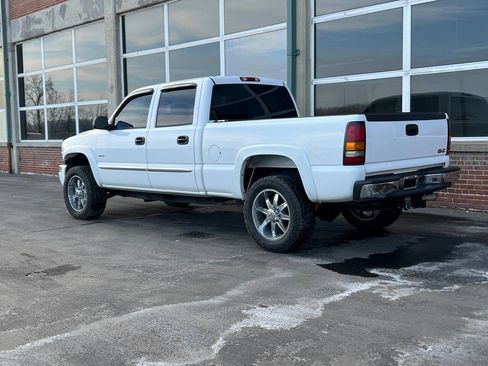 Used 2004 GMC Sierra 2500 SLE w/ Heavy-Duty Power Package AWD/4WD image 5
