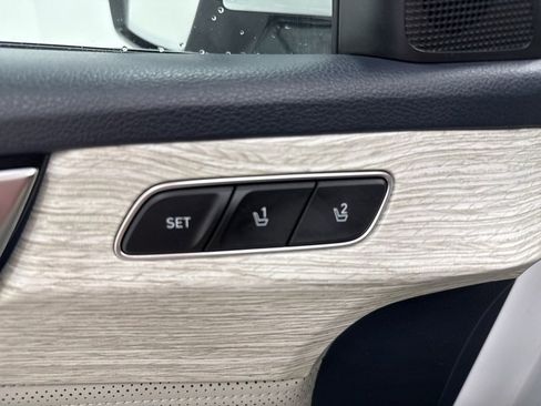 Used 2024 Hyundai Palisade Calligraphy image 27