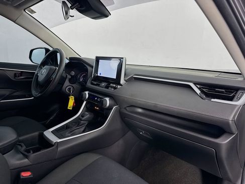 Used 2023 Toyota RAV4 LE image 34