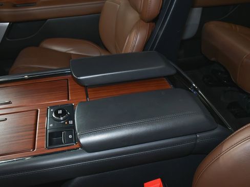 Used 2023 Lincoln Navigator Reserve image 45