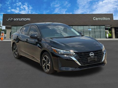 Used 2025 Nissan Sentra SV w/ All-Weather Package FWD image 3