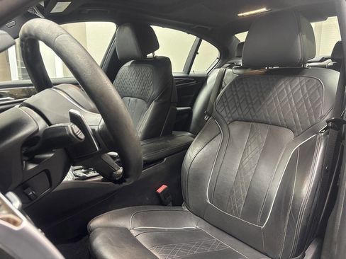 Used 2017 BMW 540i RWD image 15