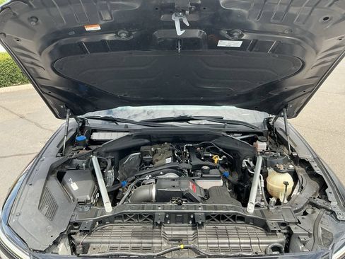Used 2022 Genesis GV70 2.5T AWD/4WD image 32