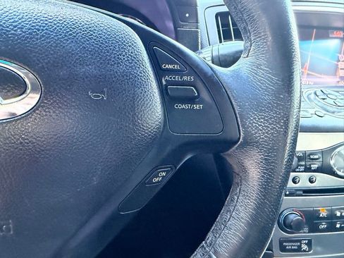 Used 2015 INFINITI Q40 w/ Navigation Package image 32