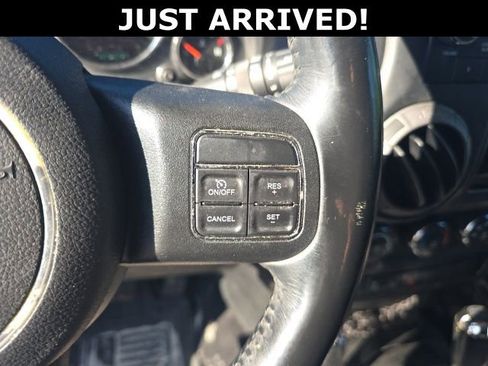 Used 2017 Jeep Wrangler Unlimited Sport w/ Connectivity Group AWD/4WD image 12