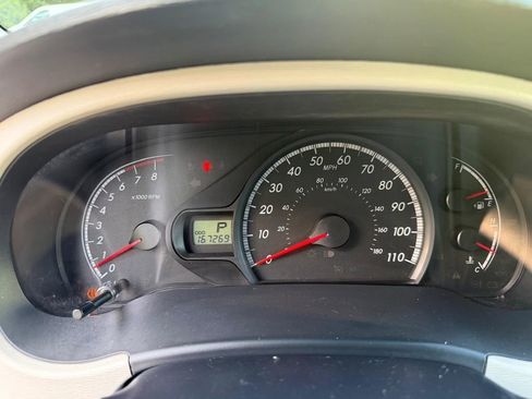 Used 2013 Toyota Sienna LE FWD image 17