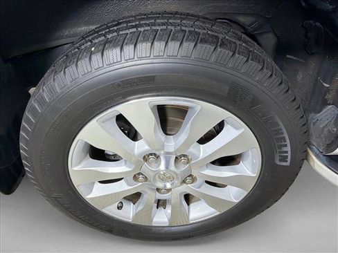 Used 2016 Toyota Sequoia Platinum RWD image 19