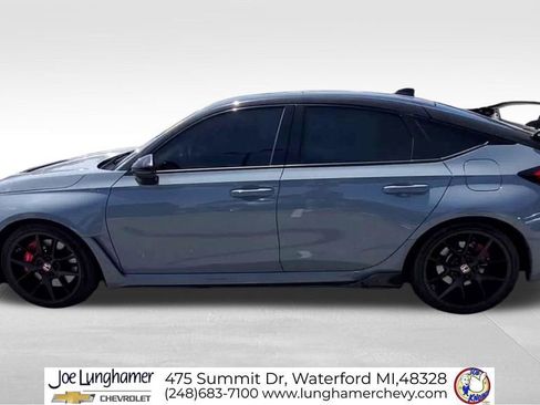 Used 2025 Honda Civic Type R image 5