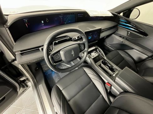 Used 2025 Lincoln Nautilus Premier w/ Jet Appearance Package image 15