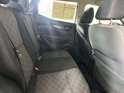 Used 2017 Nissan Rogue Sport SV AWD/4WD image 22