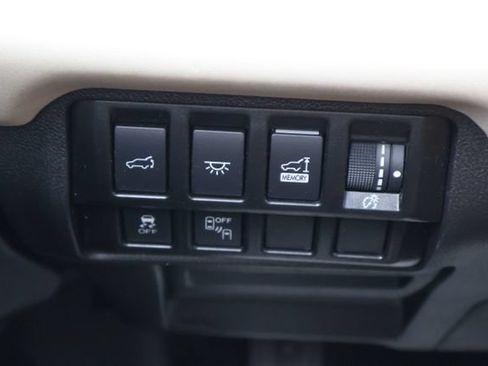 Certified 2022 Subaru Ascent Touring w/ Popular Package #2A AWD/4WD image 18