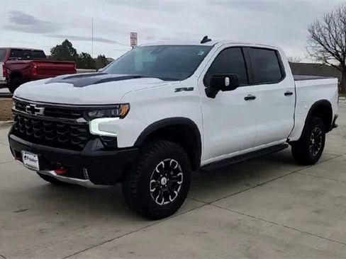 Used 2023 Chevrolet Silverado 1500 ZR2 w/ Technology Package image 5