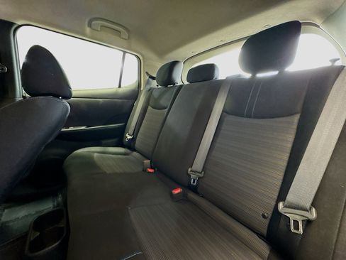 Used 2023 Nissan Leaf S image 14