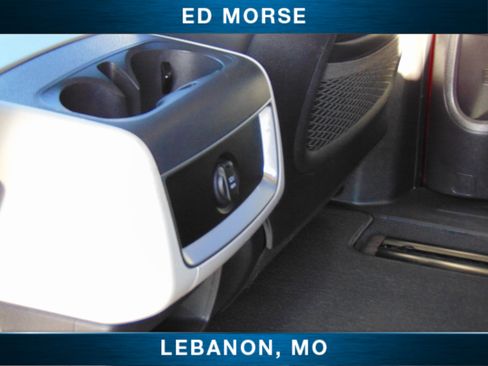 Used 2023 Kia Carnival LX image 16