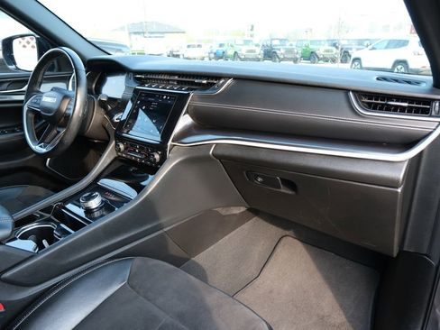 Used 2022 Jeep Grand Cherokee Altitude image 30