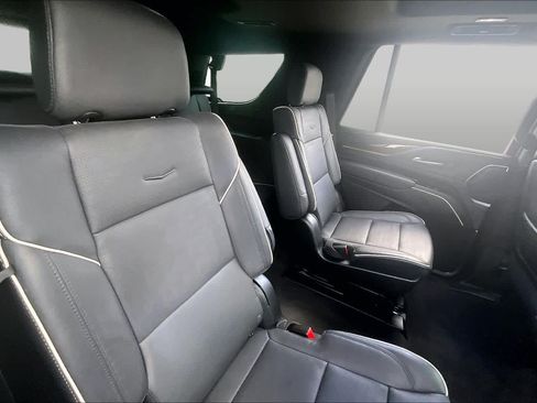 Used 2023 Cadillac Escalade Premium Luxury w/ LPO, Radiant Package RWD image 18