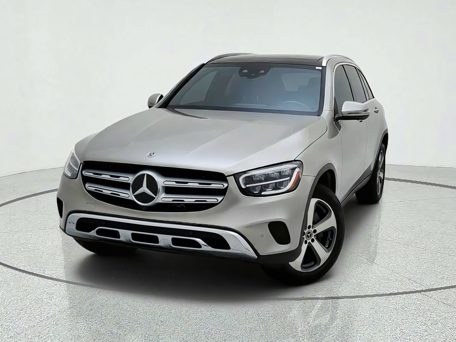 Certified 2021 Mercedes-Benz GLC 300 4MATIC w/ Driver Assistance Package image 2