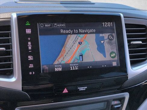 Used 2016 Honda Pilot Touring image 13