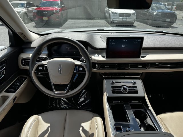 Certified 2024 Lincoln Aviator AWD w/ Elements Package image 13