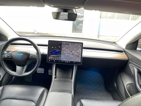 Used 2018 Tesla Model 3 Mid Range image 33