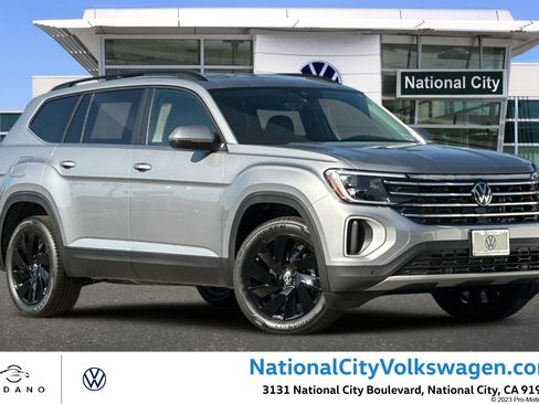 New 2026 Volkswagen Atlas SE AWD/4WD image 1