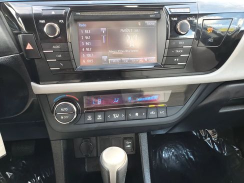 Used 2016 Toyota Corolla LE FWD image 40
