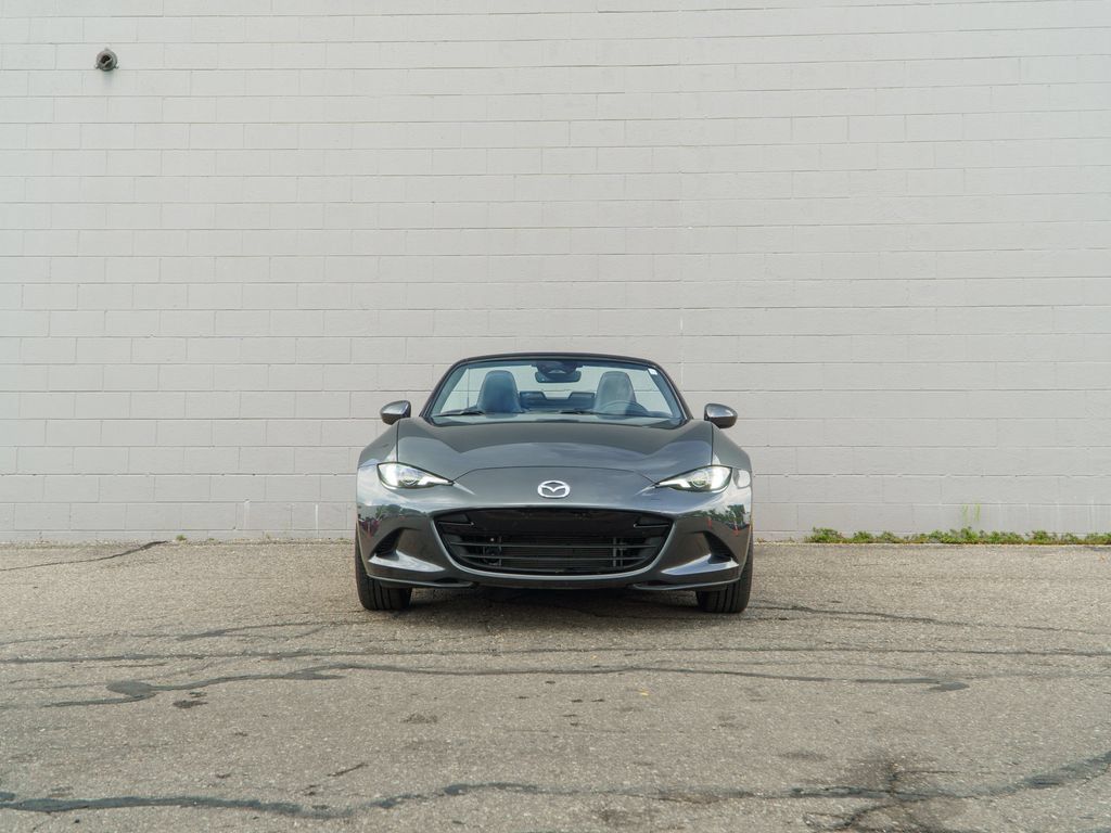 Used 2024 MAZDA MX-5 Miata Grand Touring w/ Weather Package RWD image 10