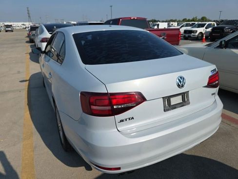 Used 2017 Volkswagen Jetta S w/ Jetta S Cold Weather Package FWD image 2