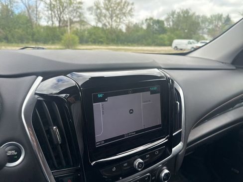 Used 2018 Chevrolet Traverse LT w/ LPO, Floor Liner Package FWD image 17