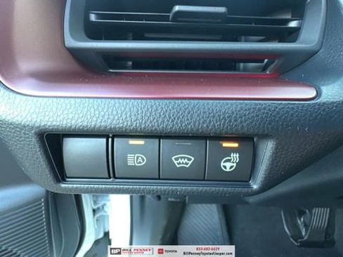 New 2026 Toyota Prius Plug-In Hybrid FWD image 13